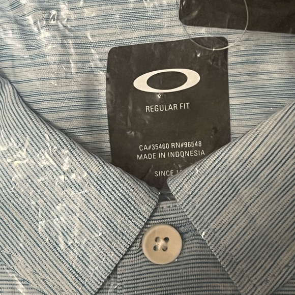 Men’s Oakley Polo - Picture 2 of 4